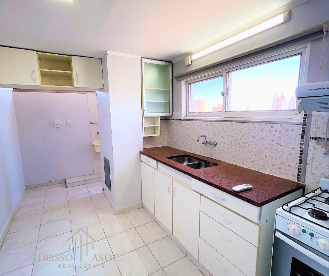 VENDE DEPARTAMENTO DE 3 DORMITORIOS REFACCIONADO A NUEVO EN CALLE ARTURO ILLIA 1055 - RESISTENCIA CHACO