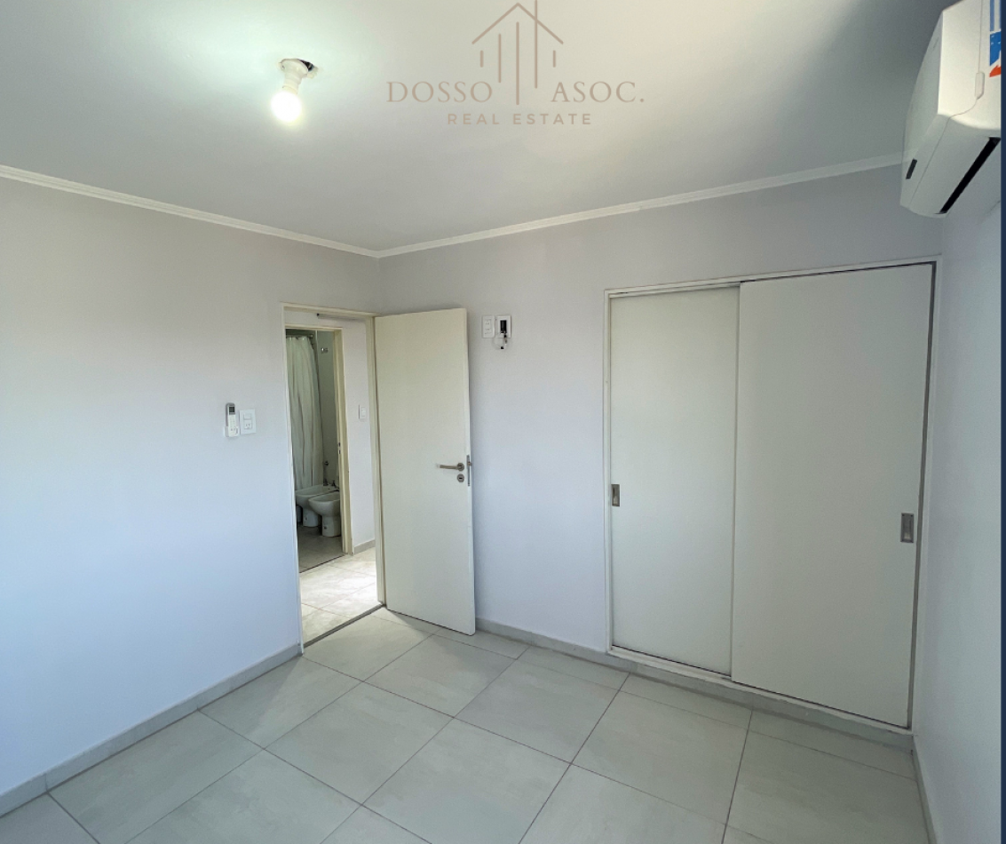 VENDE DEPARTAMENTO DE 3 DORMITORIOS REFACCIONADO A NUEVO EN CALLE ARTURO ILLIA 1055 - RESISTENCIA CHACO