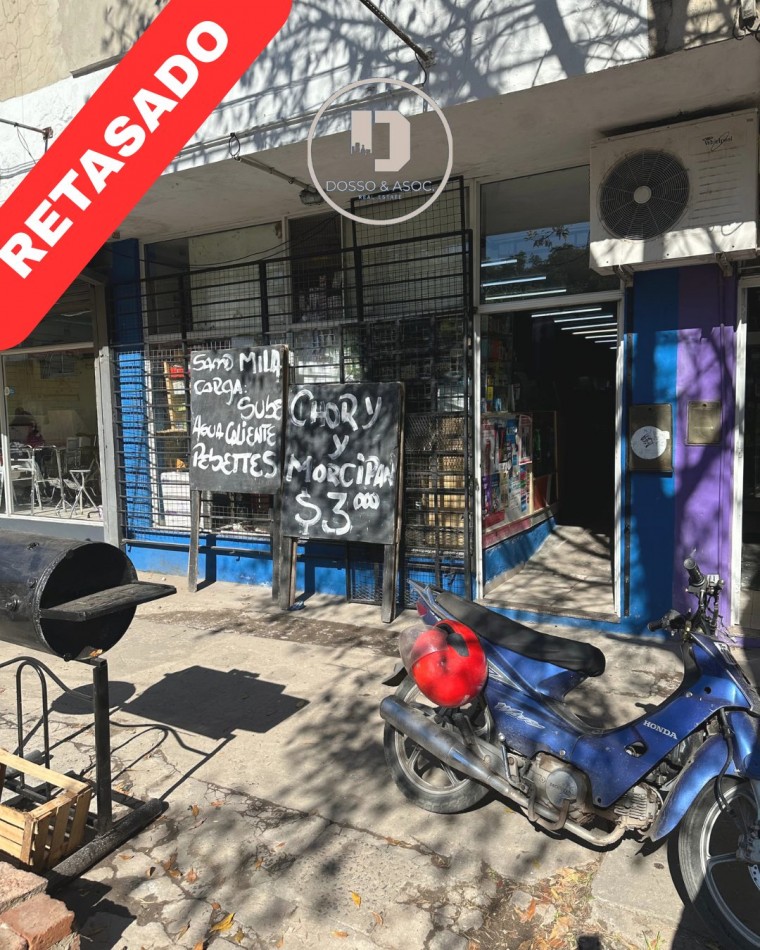 SE VENDE LOCAL COMERCIAL SOBRE AVENIDA 9 DE JULIO FRENTE A HOSPITAL PERRANDO
