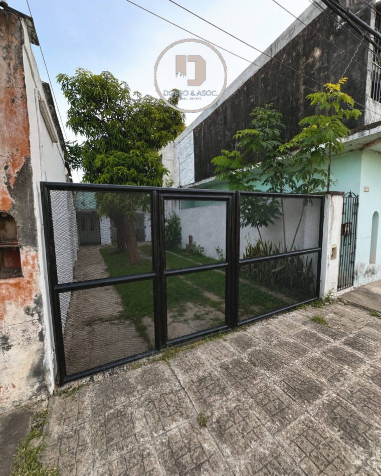 CASA EN VENTA EN CALLE ARTURO ILLIA 1850