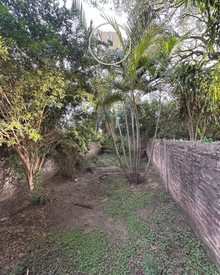 CASA EN VENTA EN CALLE ARTURO ILLIA 1850